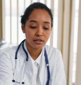 Nova lei reforça direito à ausência para exames preventivos